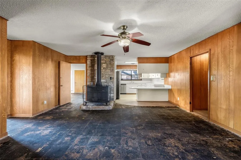 24503 Ranch Road 12 #D Dripping Springs, TX 78620
