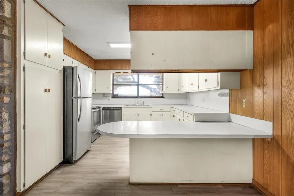 24503 Ranch Road 12 #D Dripping Springs, TX 78620