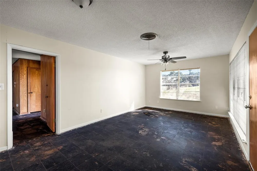 24503 Ranch Road 12 #D Dripping Springs, TX 78620