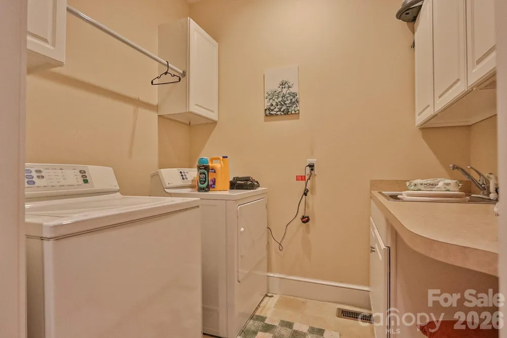 208 Triplett Street Jonesville, NC 28642