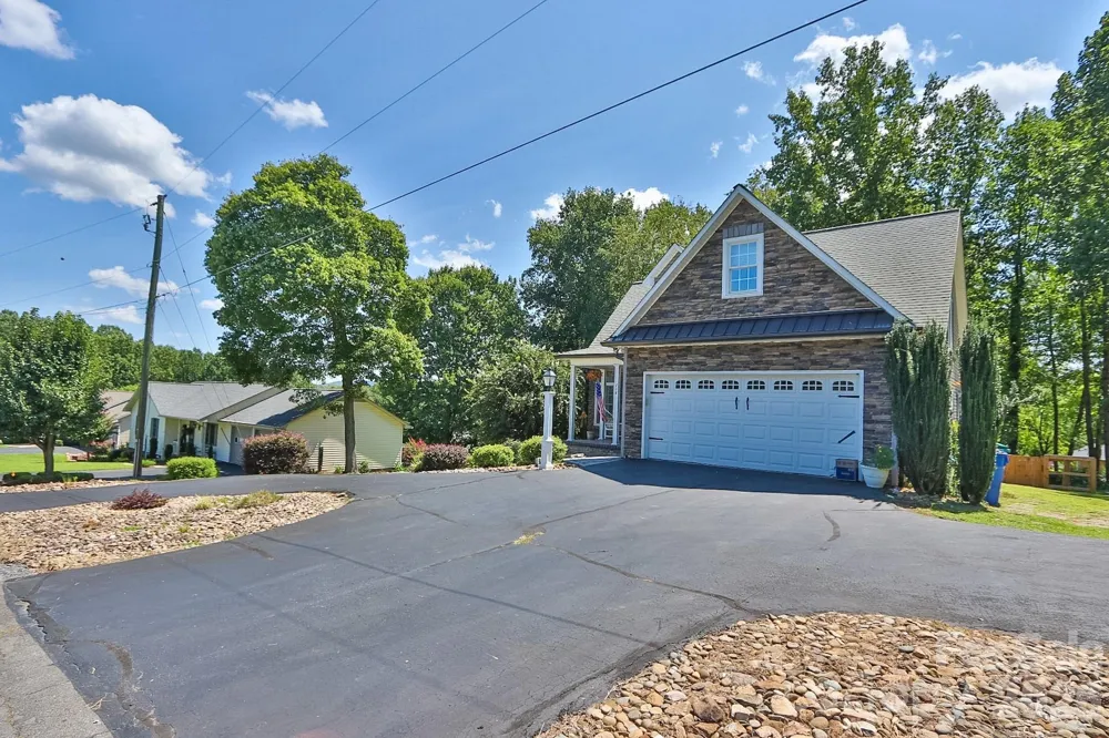 208 Triplett Street Jonesville, NC 28642