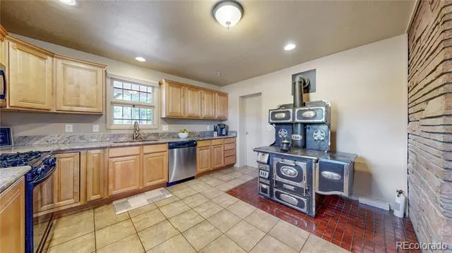 236 Meadowlake Drive Black Hawk, CO 80422