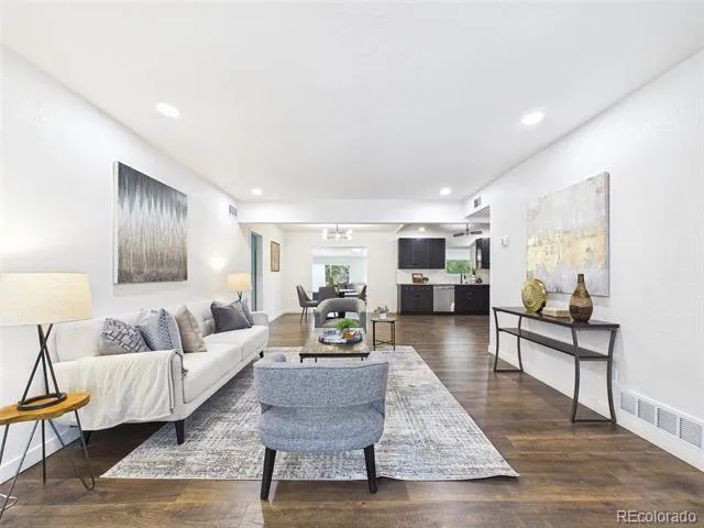 970 Scranton Street Aurora, CO 80011
