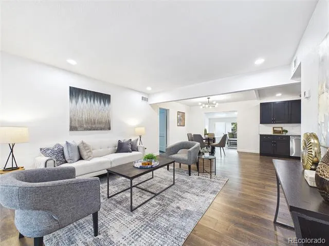 970 Scranton Street Aurora, CO 80011