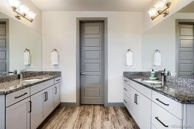 18401 W 93rd Place Arvada, CO 80007
