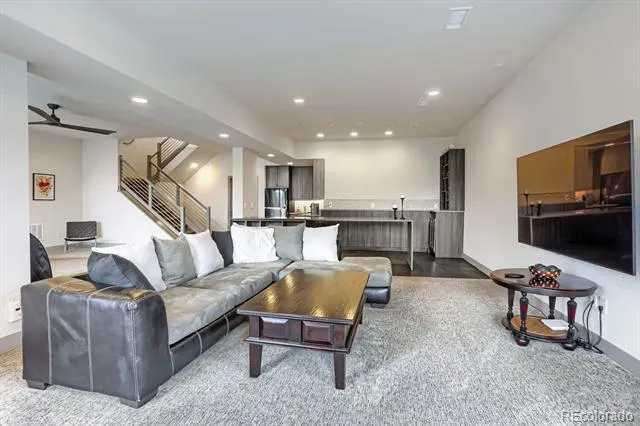 18401 W 93rd Place Arvada, CO 80007