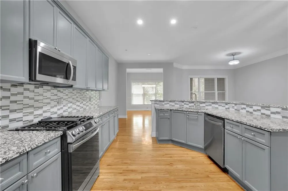 1286 Creekside Terrace SE Smyrna, GA 30082
