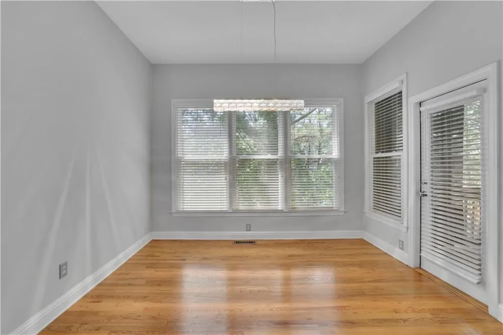 1286 Creekside Terrace SE Smyrna, GA 30082