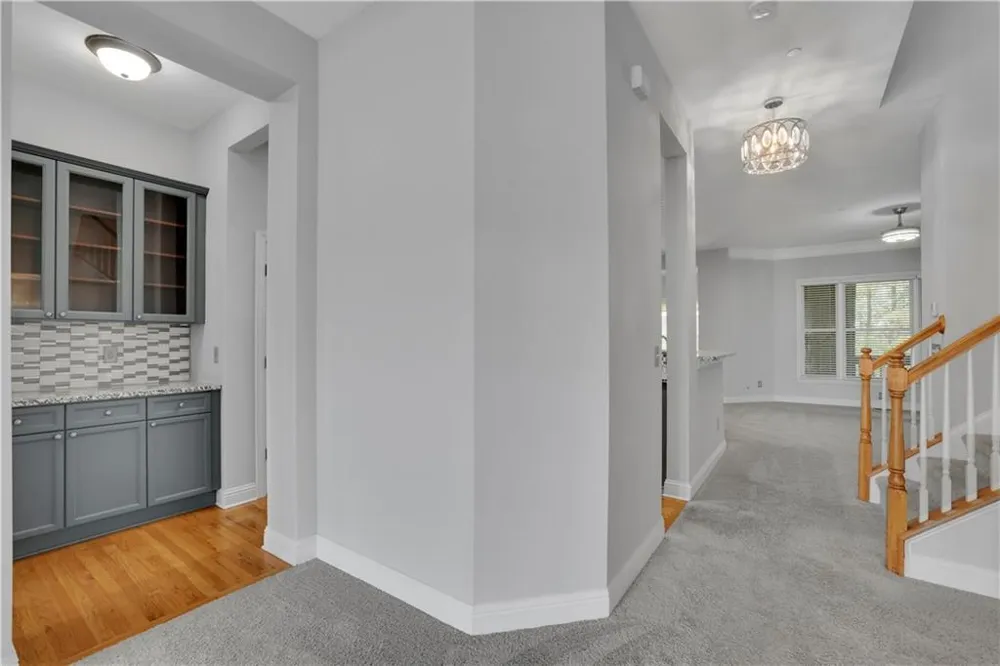 1286 Creekside Terrace SE Smyrna, GA 30082