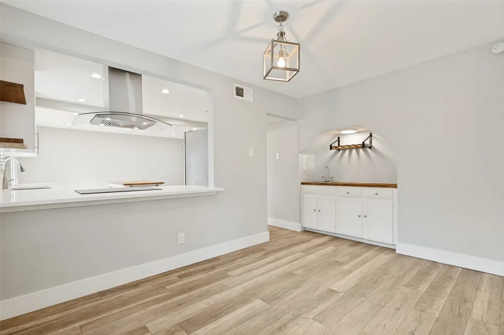 2114 Wheaton Drive Richardson, TX 75081