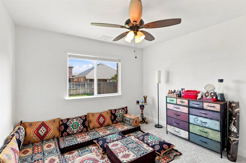 303 Pineview Lane Ponder, TX 76259