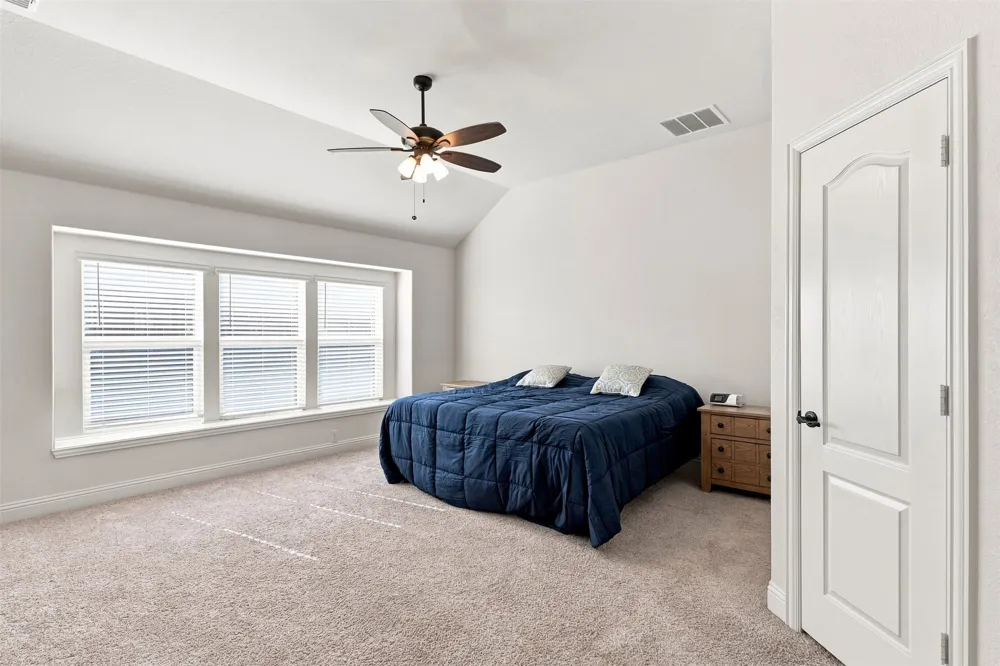 303 Pineview Lane Ponder, TX 76259
