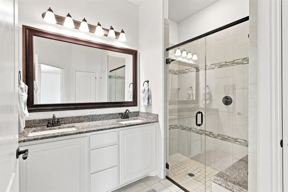 303 Pineview Lane Ponder, TX 76259