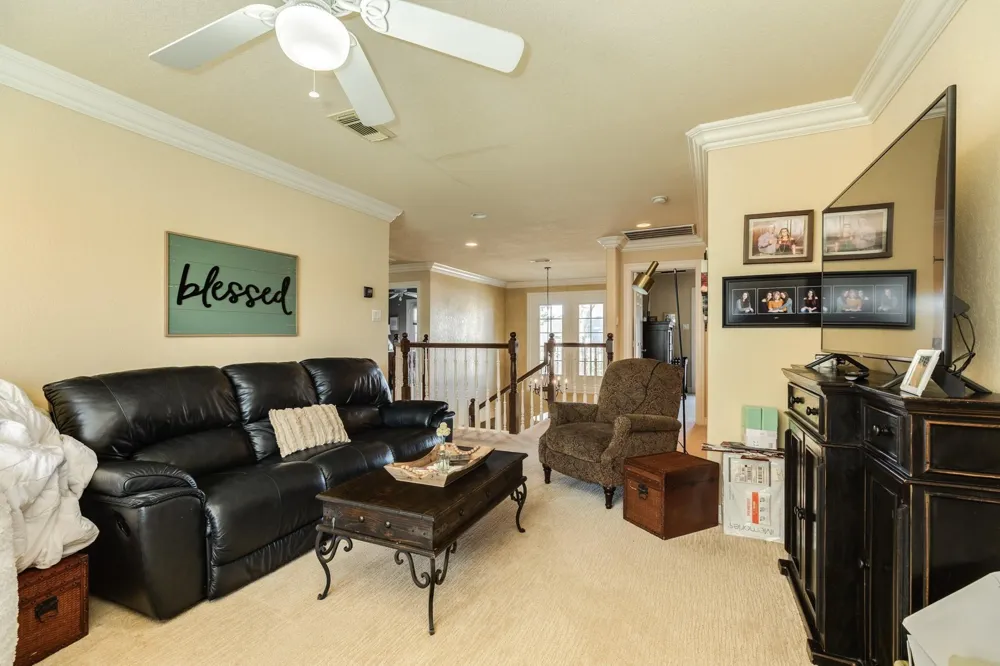 204 Arrowhead Drive Lake Jackson, TX 77566