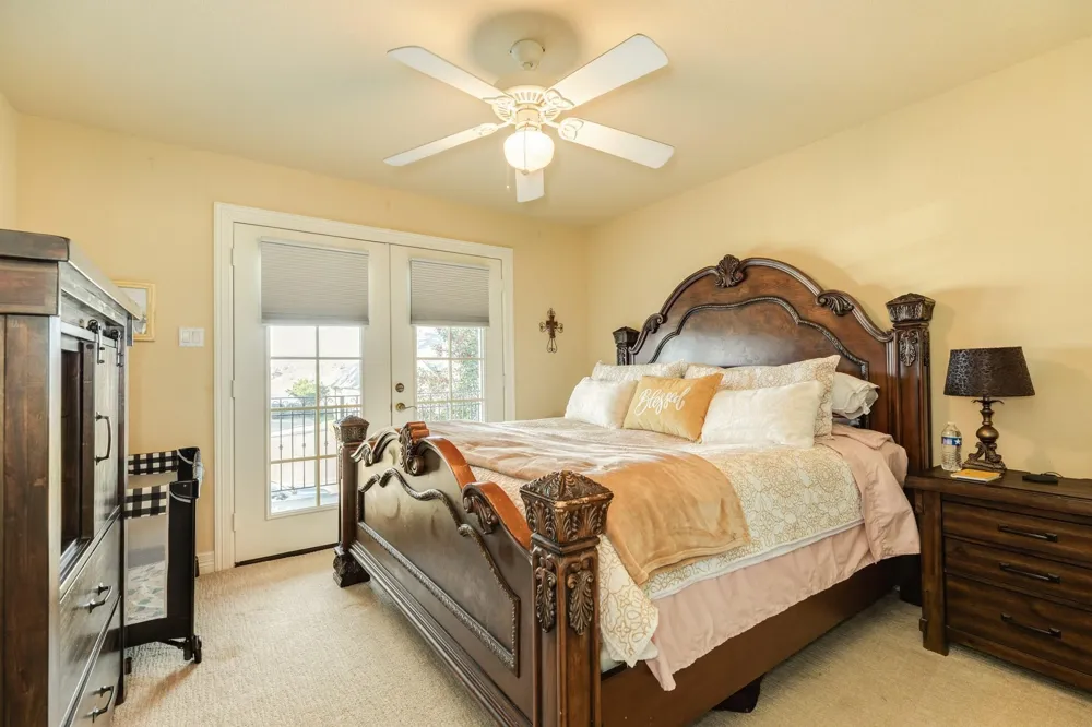 204 Arrowhead Drive Lake Jackson, TX 77566
