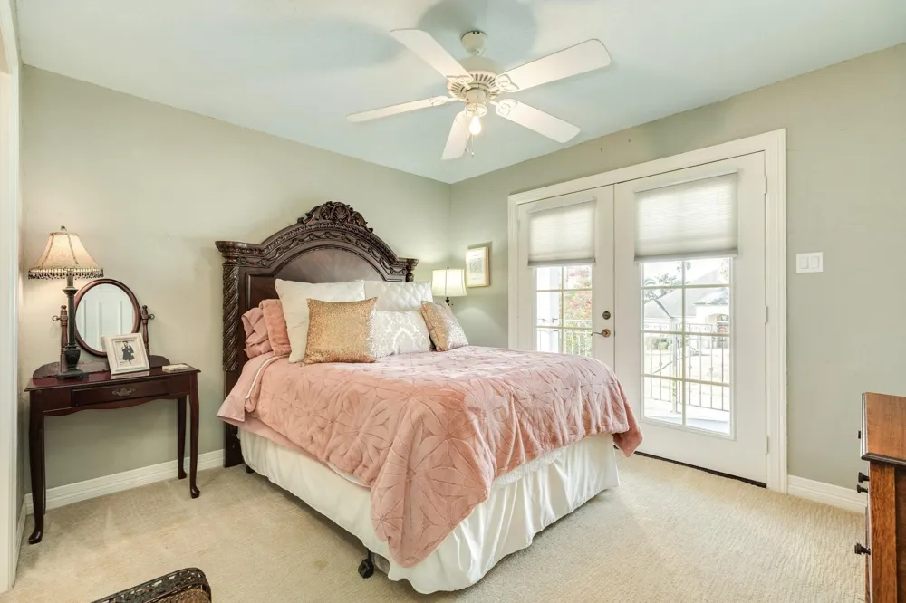 204 Arrowhead Drive Lake Jackson, TX 77566