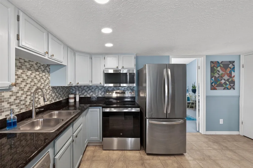 4134 Liberty Drive Galveston, TX 77554