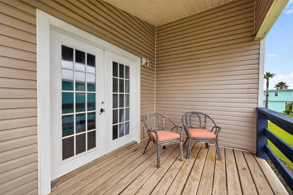 4134 Liberty Drive Galveston, TX 77554