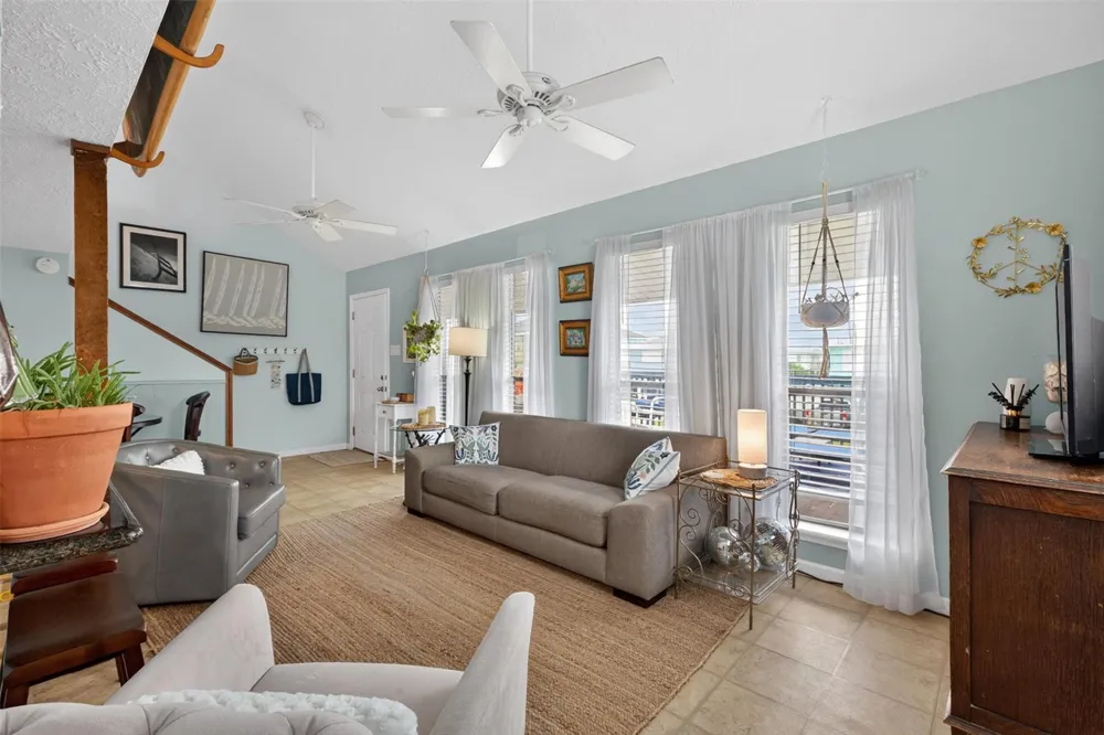 4134 Liberty Drive Galveston, TX 77554