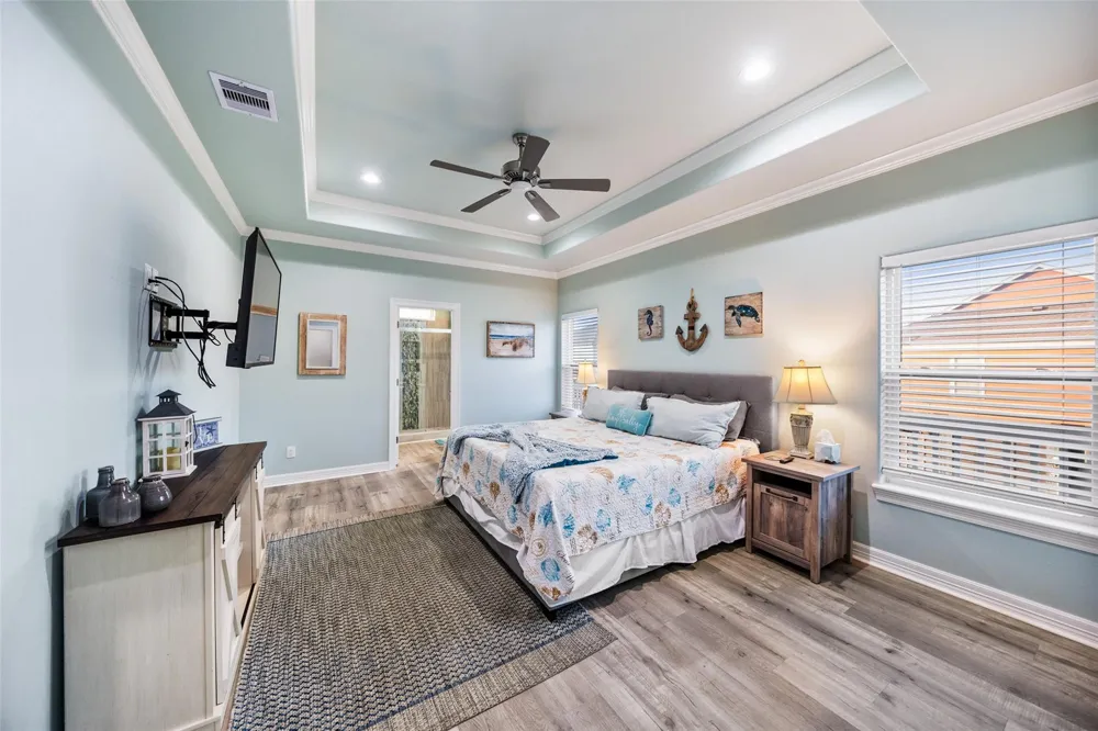 876 Palmetto Drive Port Bolivar, TX 77650