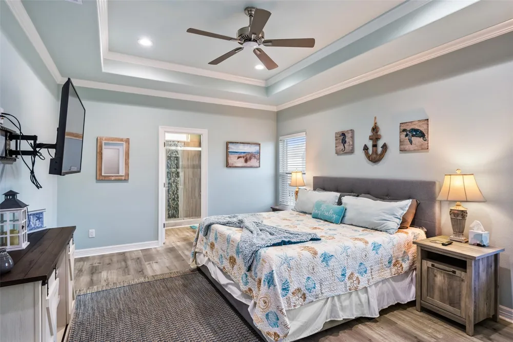 876 Palmetto Drive Port Bolivar, TX 77650