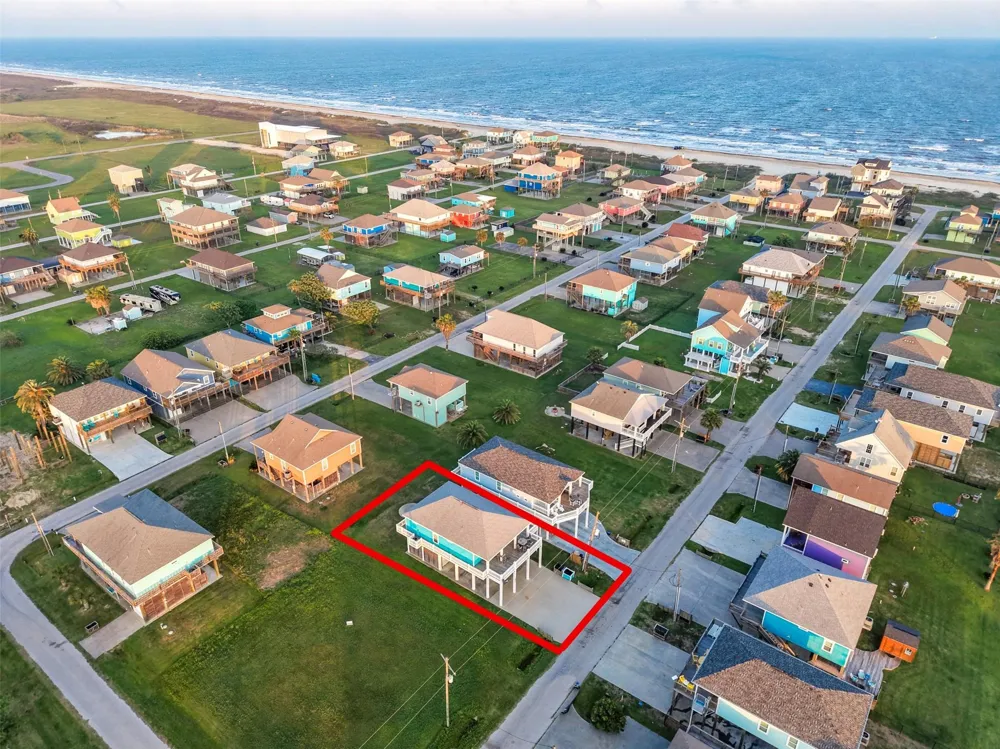 876 Palmetto Drive Port Bolivar, TX 77650