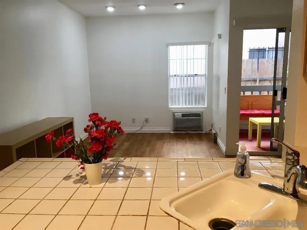 3950 Cleaveland Ave San Diego, CA 92103