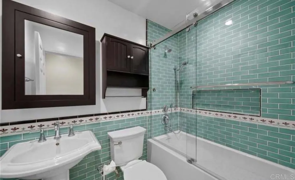 25415 Via Impreso Santa Clarita, CA 91355