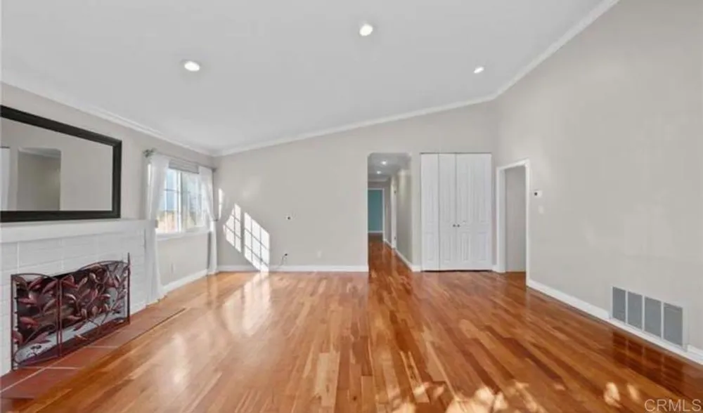 25415 Via Impreso Santa Clarita, CA 91355