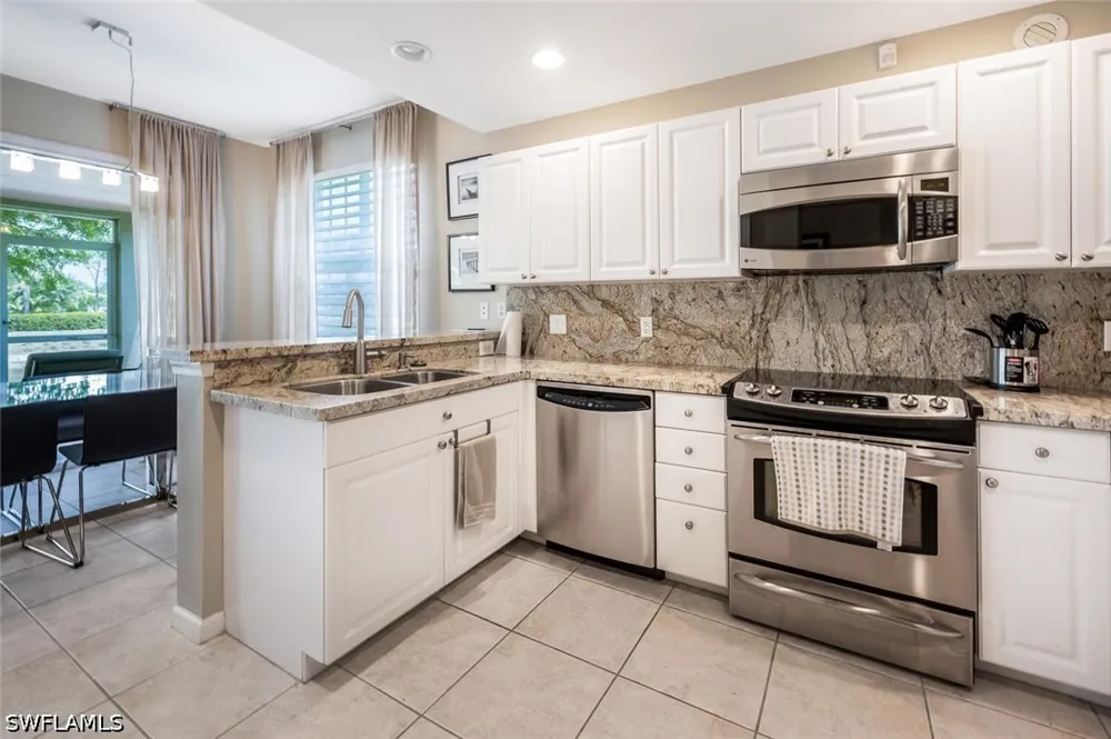 Blue Juniper Court #102 Naples, FL 34109