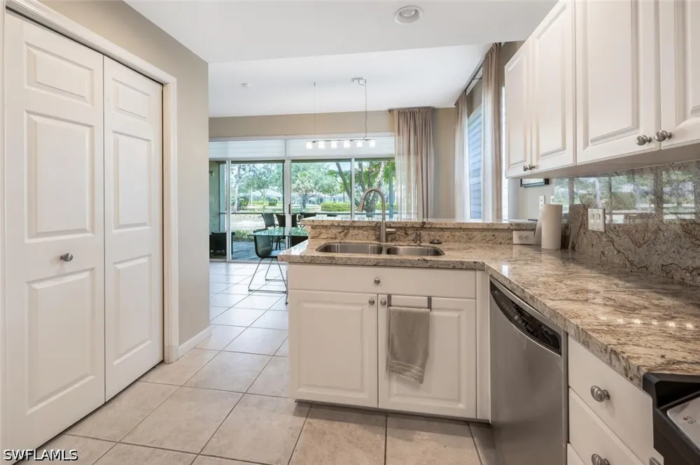 Blue Juniper Court #102 Naples, FL 34109