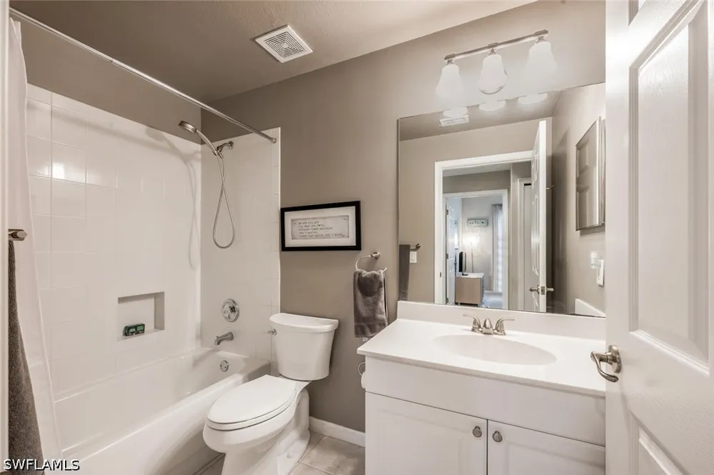 Blue Juniper Court #102 Naples, FL 34109