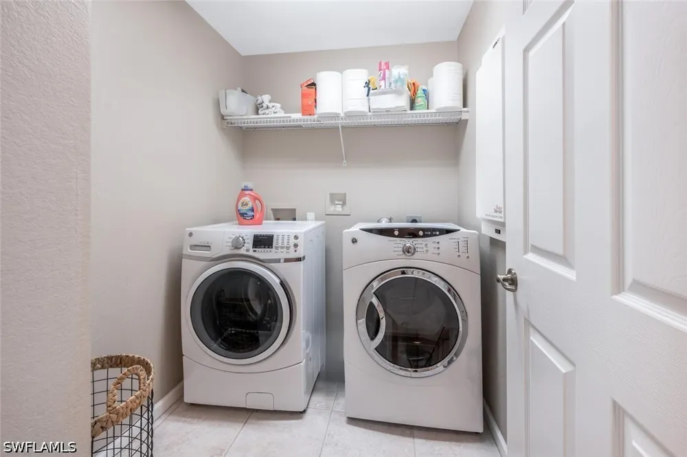 Blue Juniper Court #102 Naples, FL 34109