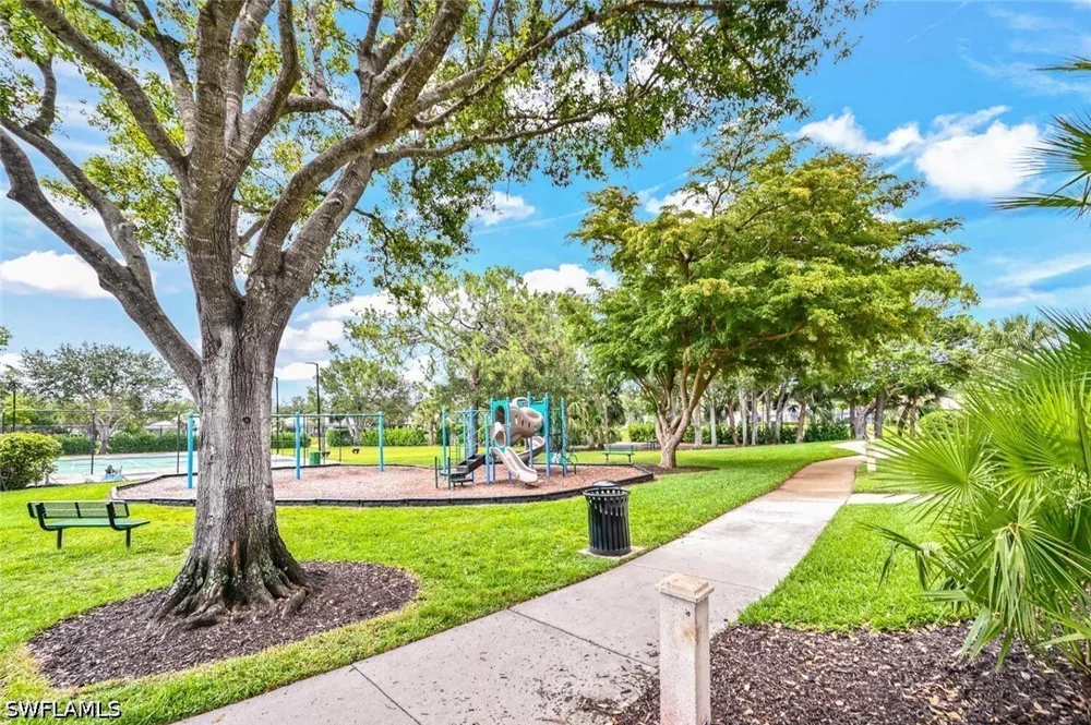 Blue Juniper Court #102 Naples, FL 34109