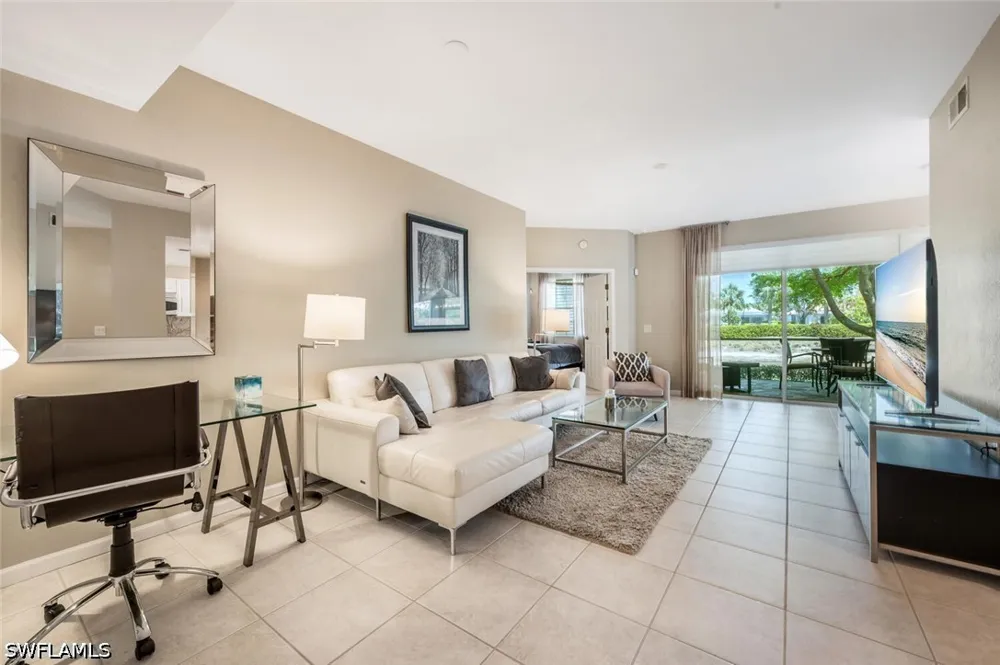 Blue Juniper Court #102 Naples, FL 34109