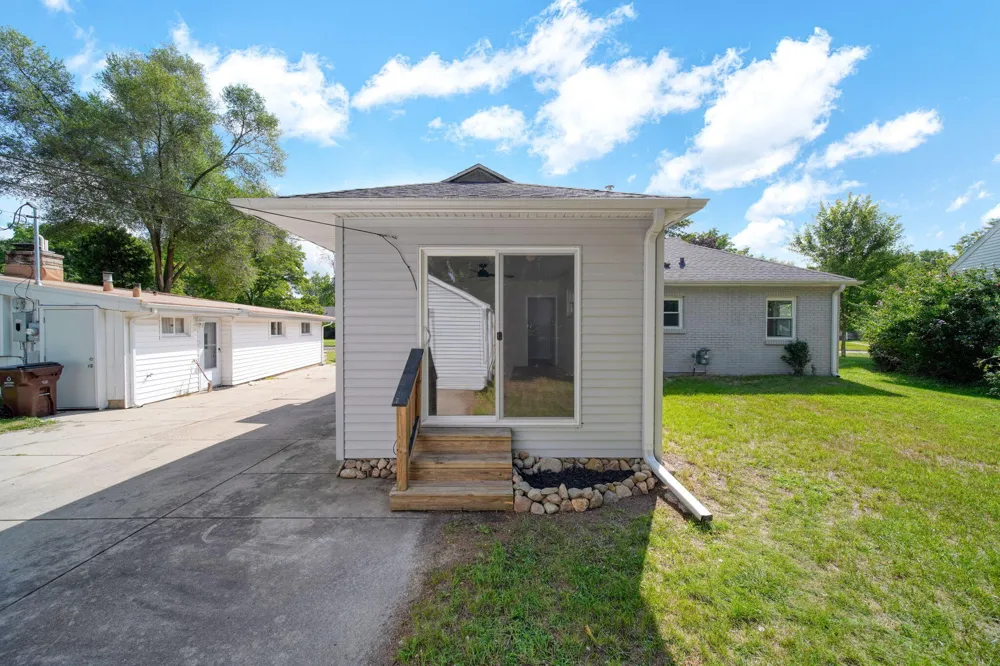 744 Briarcliff Road Jackson City, MI 49203