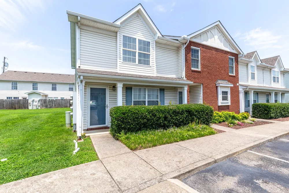 6066 Sagi Cir La Vergne, TN 37086
