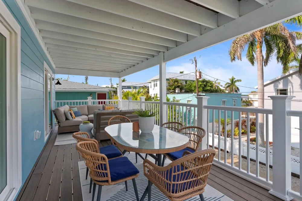 2203 AVENUE B Bradenton Beach, FL 34217