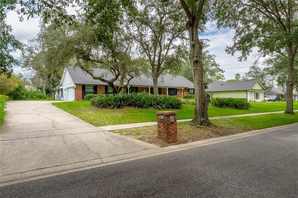 7141 WOODED VILLAGE LANE Orlando, FL 32835