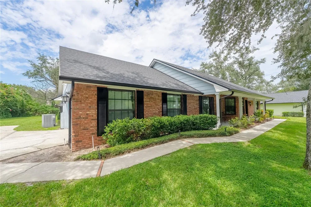 7141 WOODED VILLAGE LANE Orlando, FL 32835