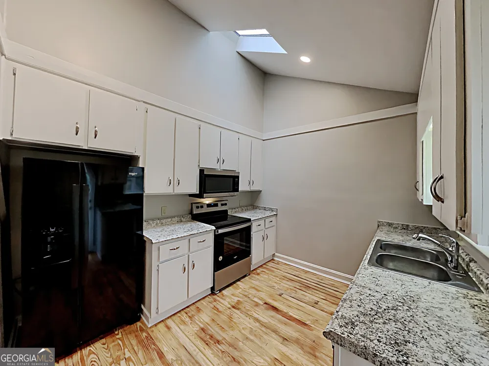 2004 Vicksburg TRL Woodstock, GA 30189