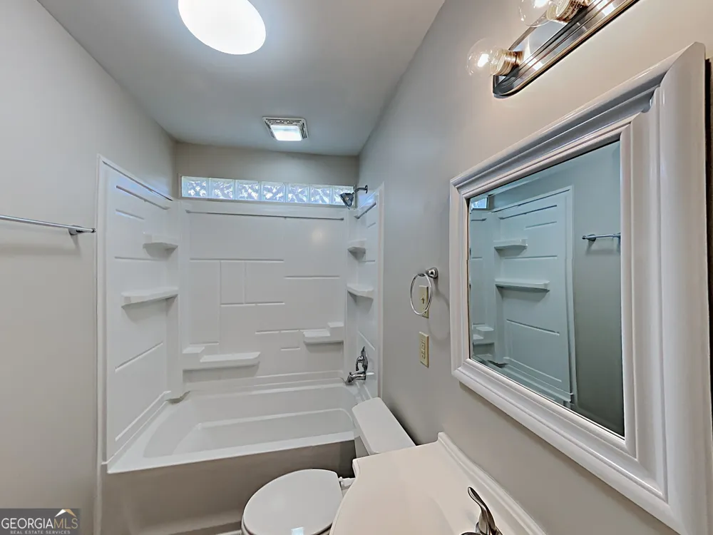 2004 Vicksburg TRL Woodstock, GA 30189