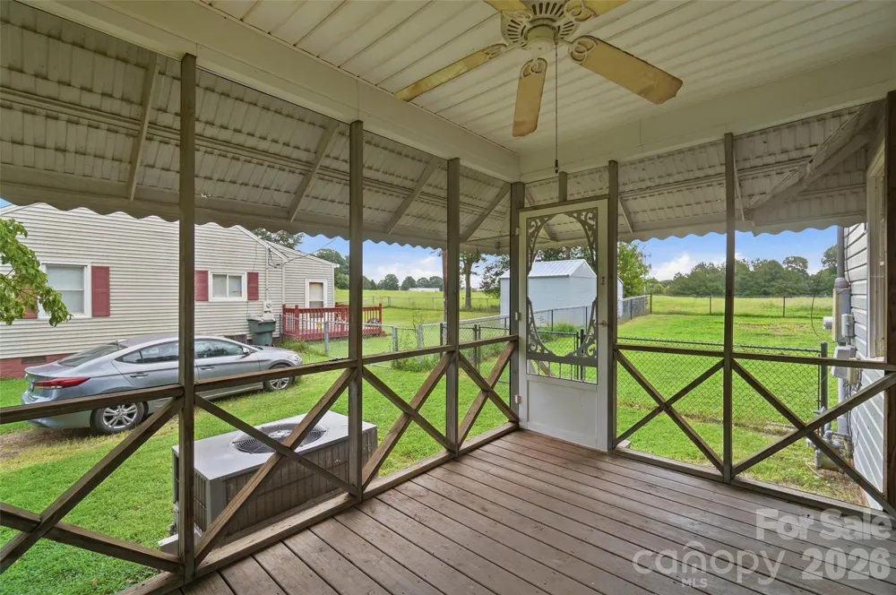 2304 Mclean Street Gastonia, NC 28054