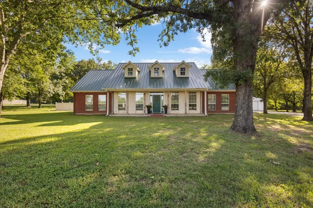 22205 US HIGHWAY 69 Mineola, TX 75773