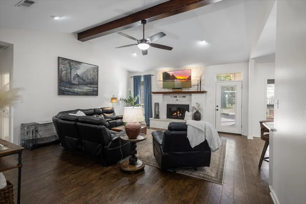 22205 US HIGHWAY 69 Mineola, TX 75773