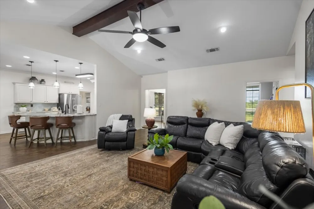 22205 US HIGHWAY 69 Mineola, TX 75773
