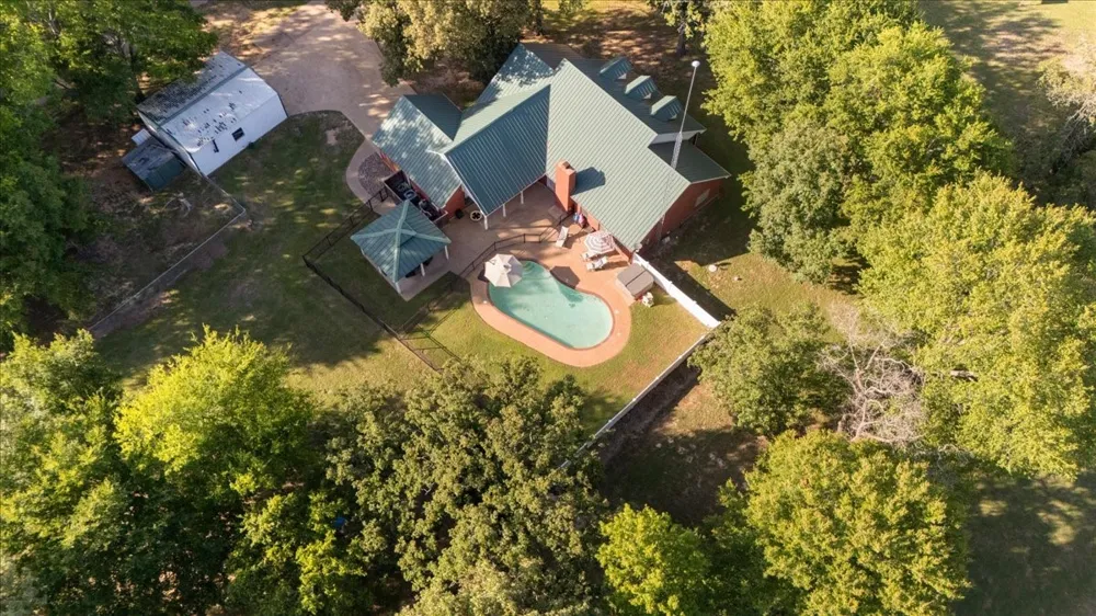 22205 US HIGHWAY 69 Mineola, TX 75773