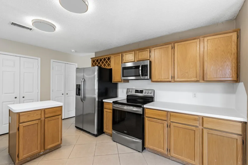 1622 Glenmore Drive Lewisville, TX 75077