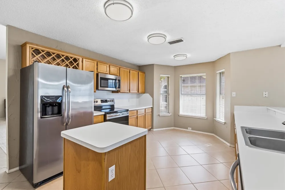 1622 Glenmore Drive Lewisville, TX 75077