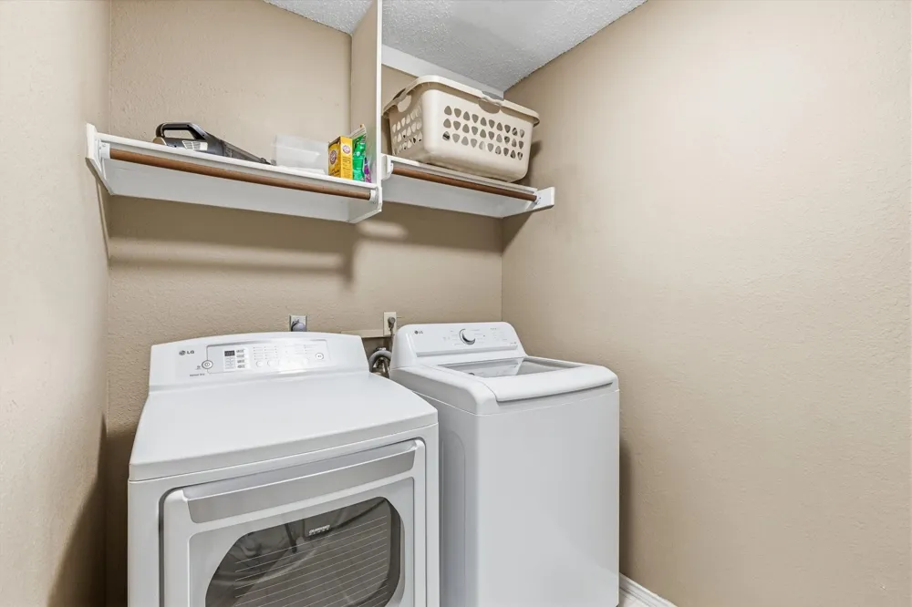 1622 Glenmore Drive Lewisville, TX 75077